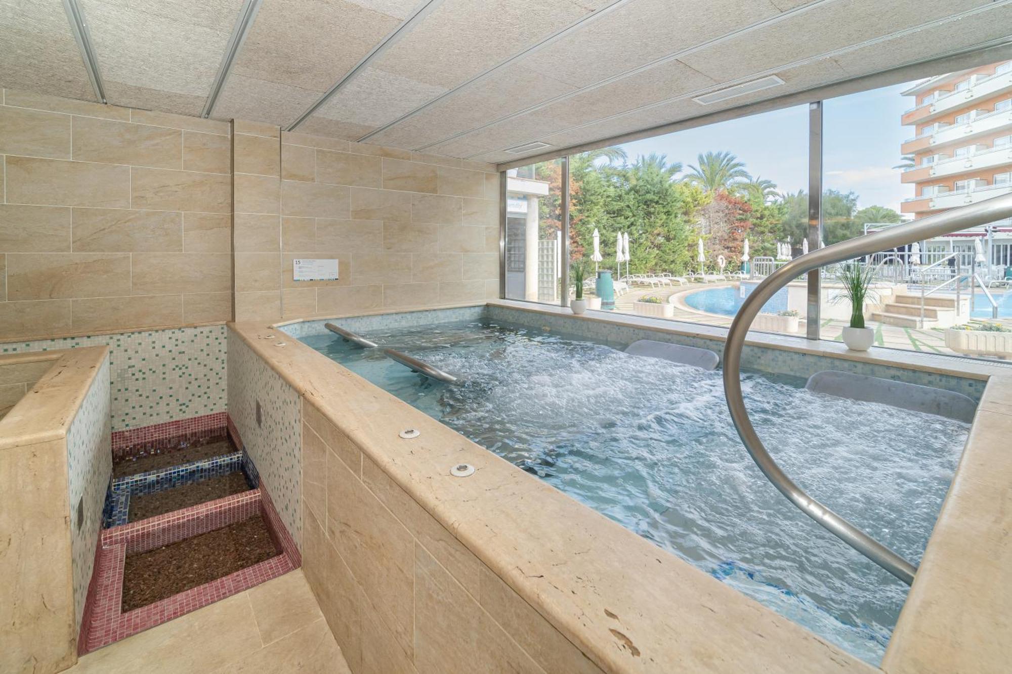Ferrer Janeiro Hotel & Spa Can Picafort  Luaran gambar